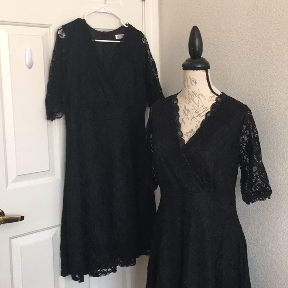Plus Size Lace V neck cocktail dress Black - Picture 8 of 9